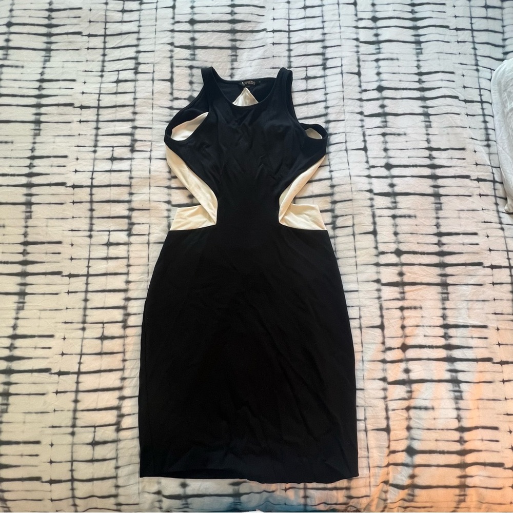 Bodycon cutout midi dress